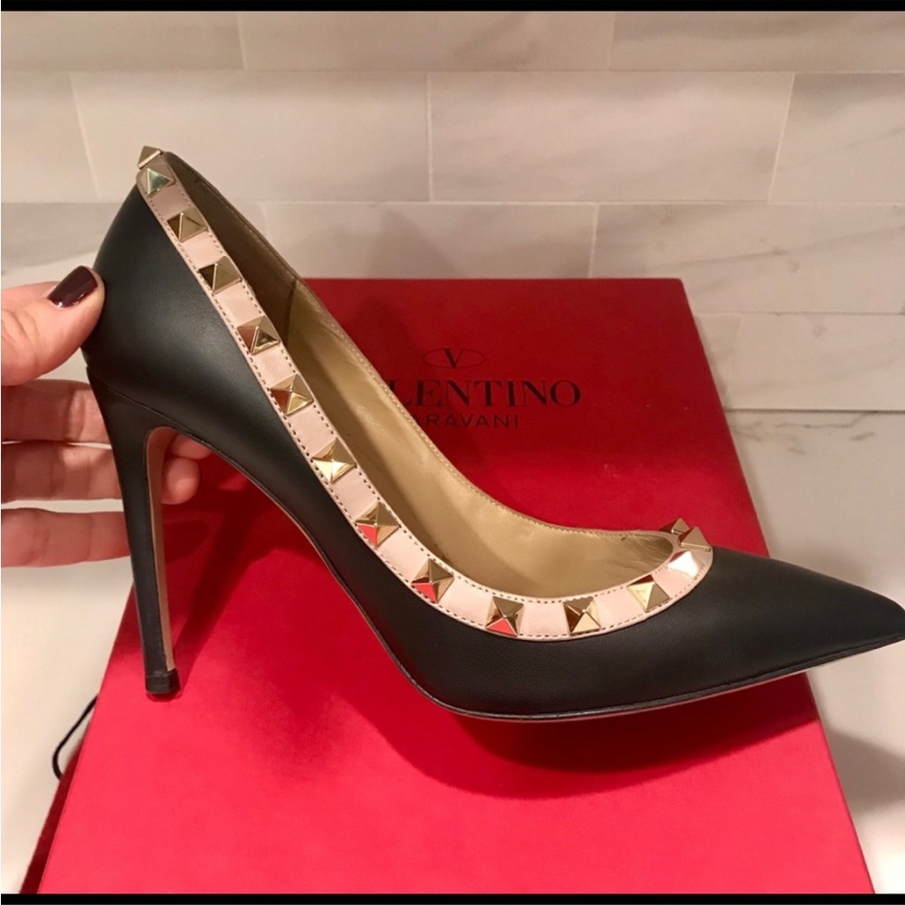Valentino Garavani classic Rockstud pumps. Worn only a few times.